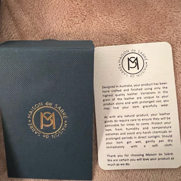 New “MAKE YOUR MARK” iPhone 11 PRO MAX CASE BY Australian Brand MAISON de SABRÉ - Picture 5 of 5